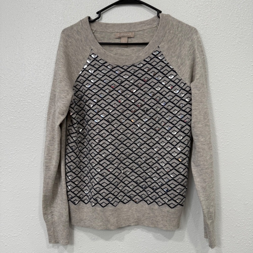 Banana Republic Women's Gray Sequin Embellished‎ Raglan Sweater Size L